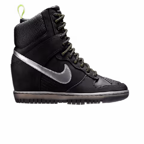 Nike Wmns Dunk Sky High SneakerBoot