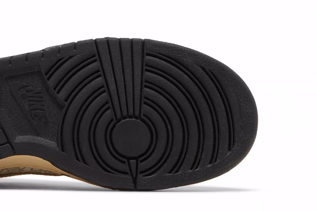 Nike Women's Dunk Low Premium, view 6