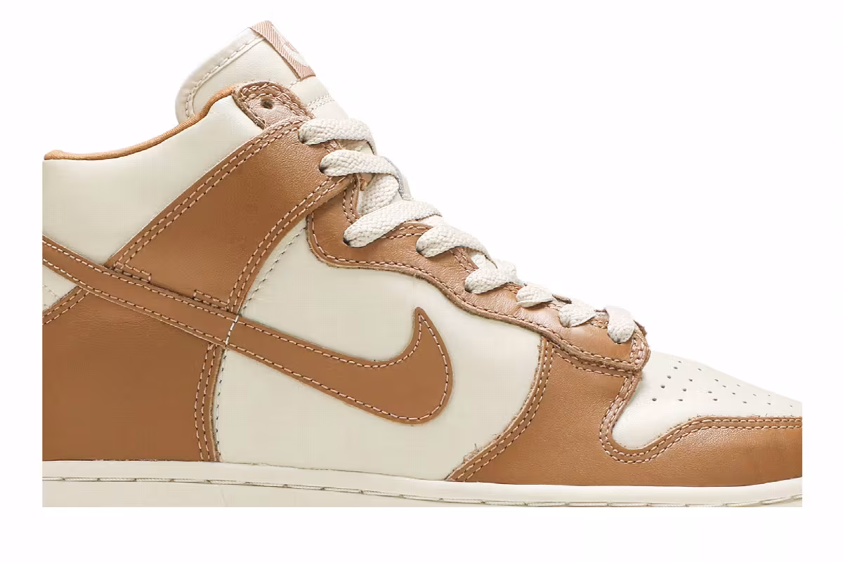 Nike W'S Dunk High, view 3