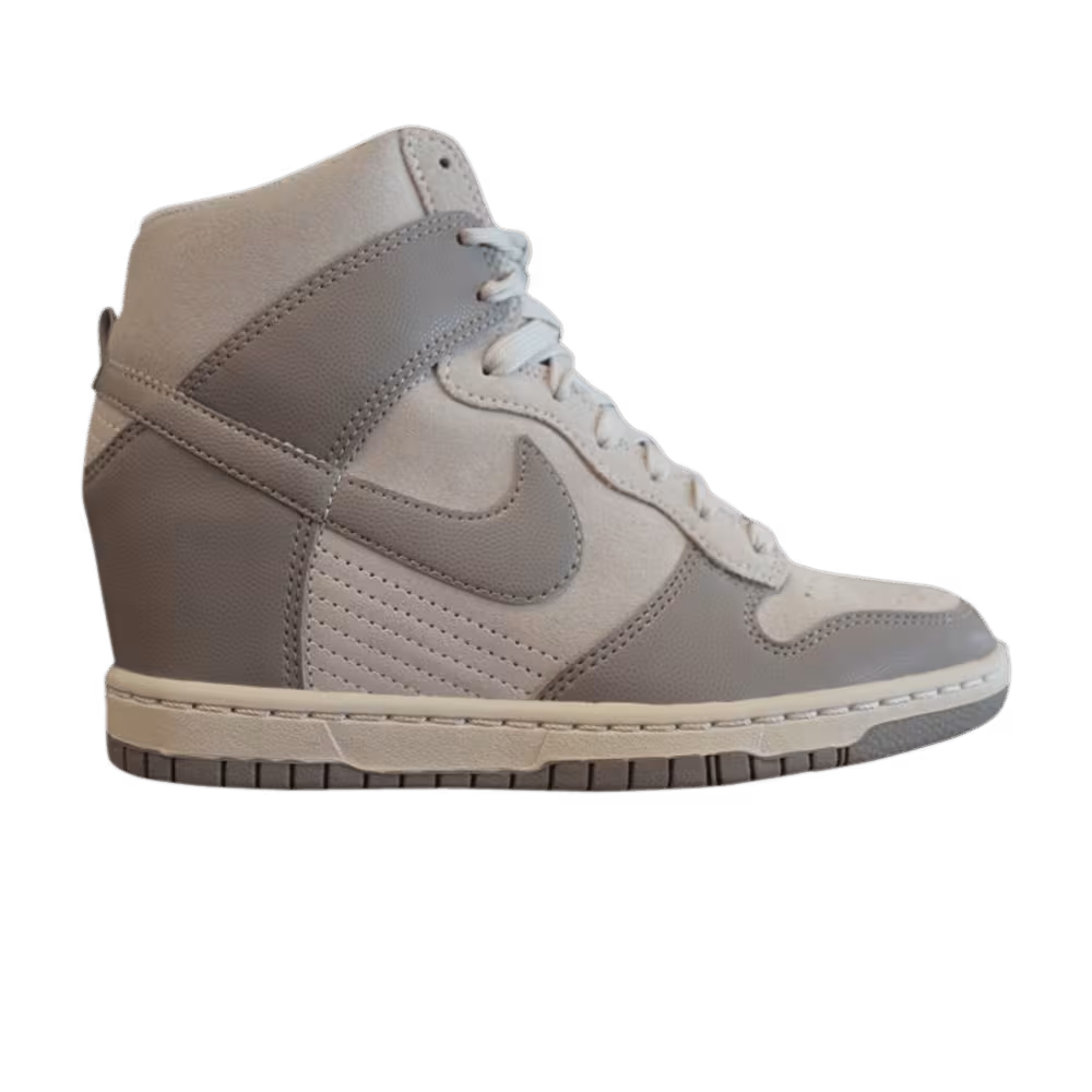 Nike Women's Dunk Sky High Canyon Grey