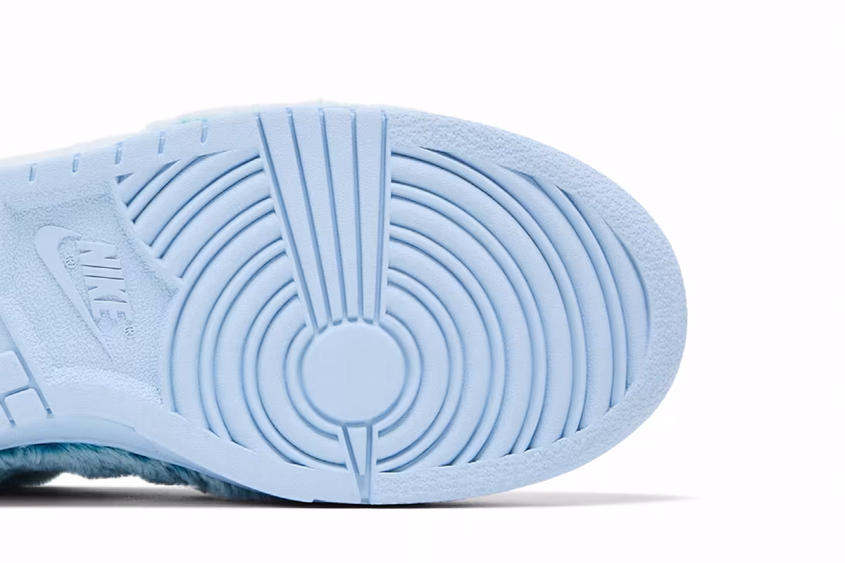 Nike Dunk Low GS Abominable Snowman, view 6