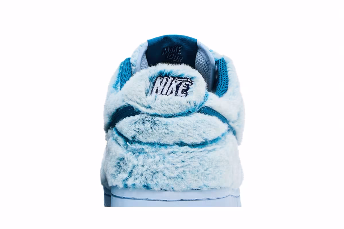 Nike Dunk Low GS Abominable Snowman, view 8
