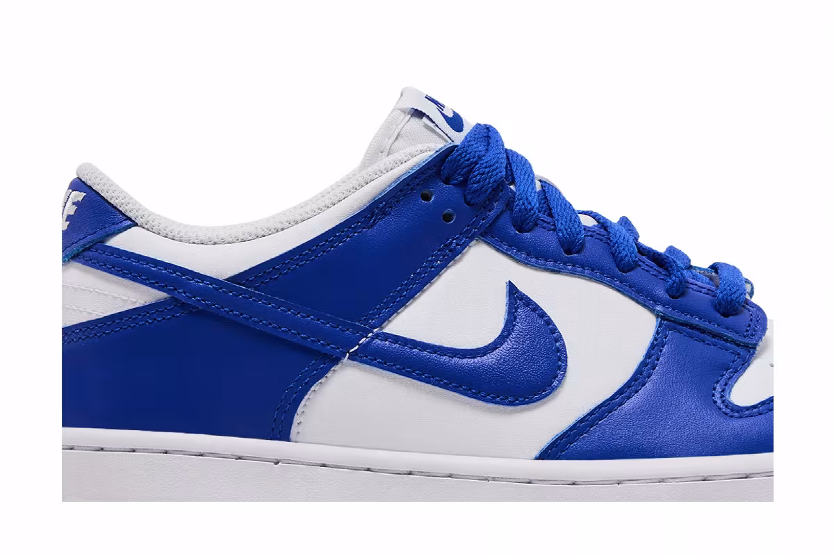 Nike Dunk Low GS Kentucky 2025, view 3