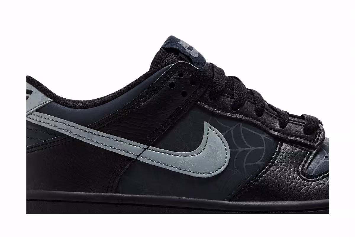 Nike Dunk Low GS Symbiote, view 3
