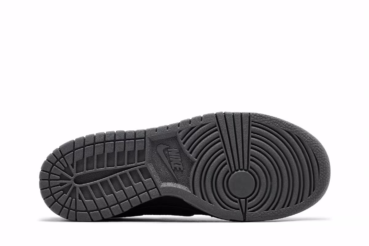 Nike Dunk Low GS Symbiote, view 5