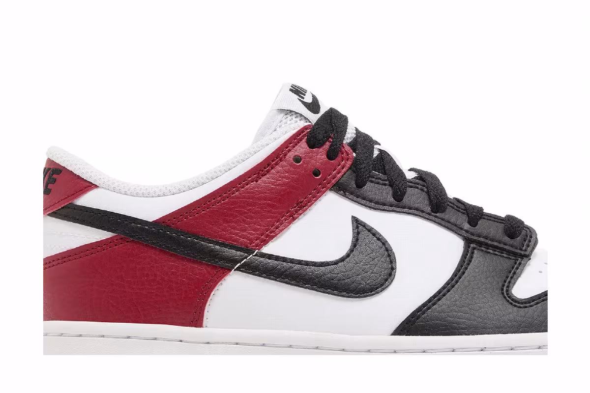 Nike Dunk Low GS Black Toe, view 3
