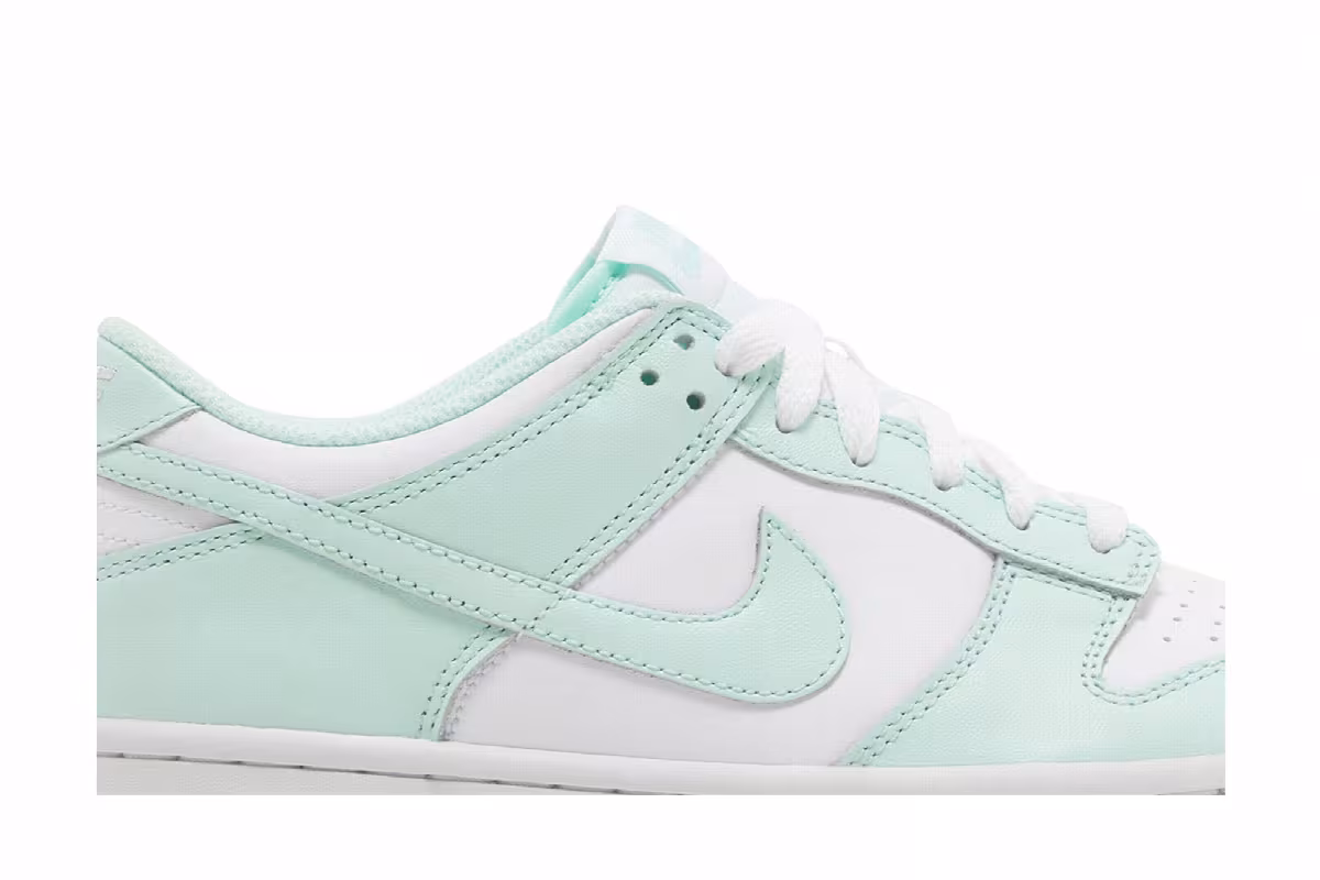 Nike Dunk Low GS Mint Foam, view 3