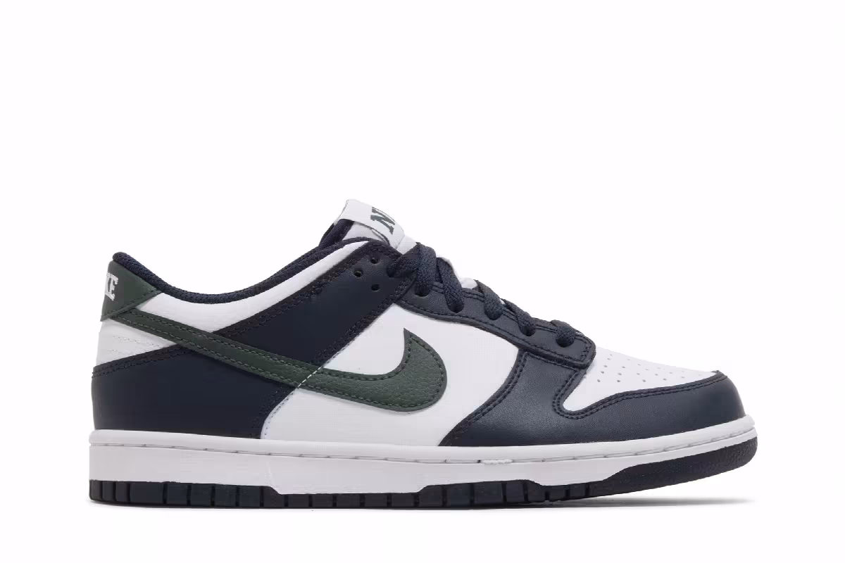 Nike Dunk Low GS Obsidian Vintage Green, view 2