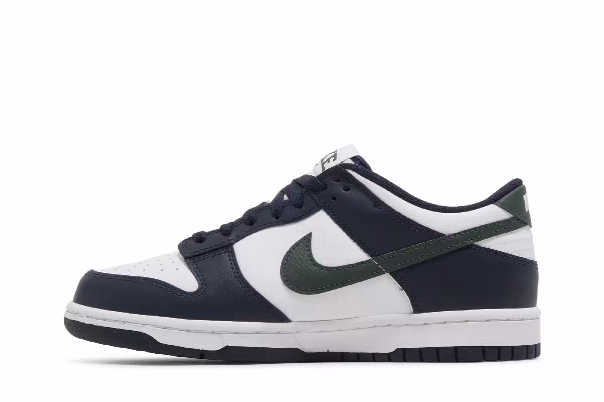 Nike Dunk Low GS Obsidian Vintage Green, view 4