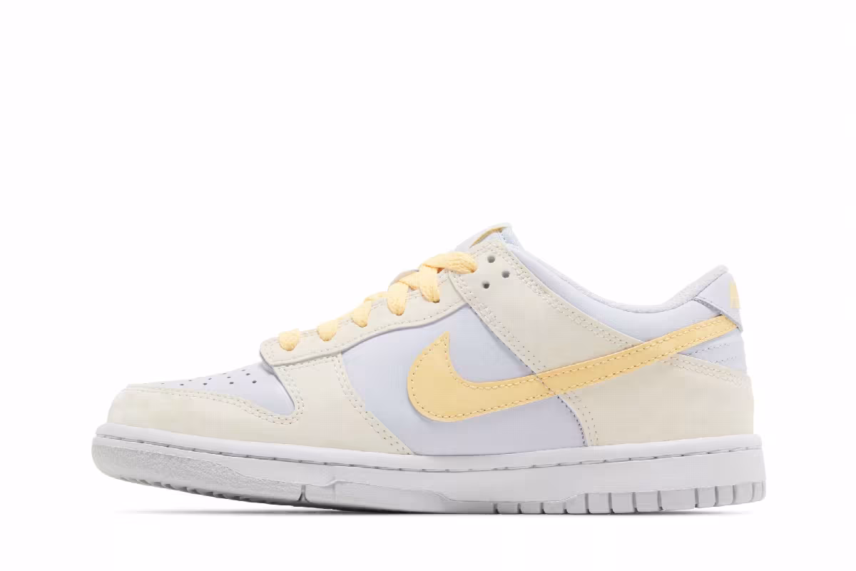 Nike Dunk Low GS Melon Tint, view 4