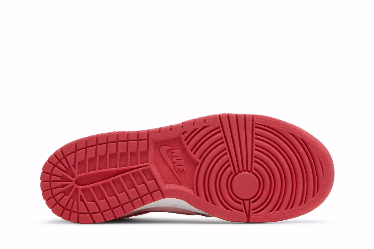 Nike Dunk High GS Valentine's Day, view 5