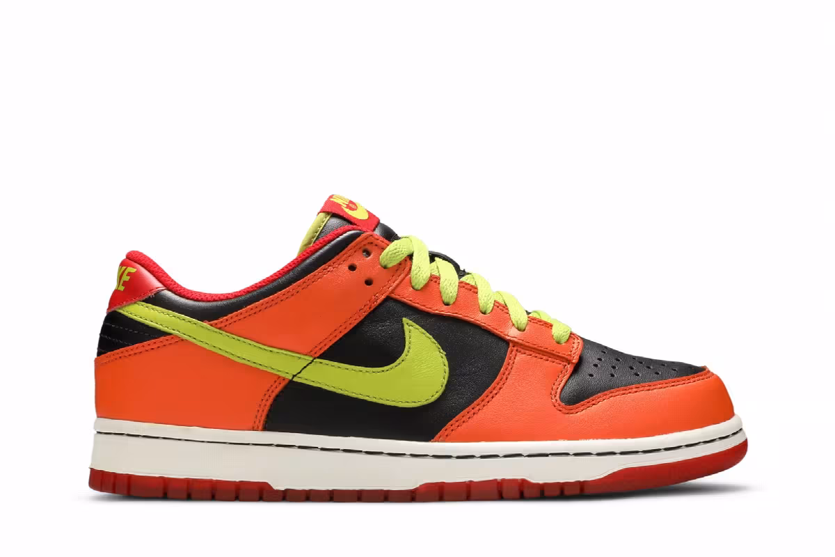 Nike Dunk Low GS Orange Blaze Cactus, view 2
