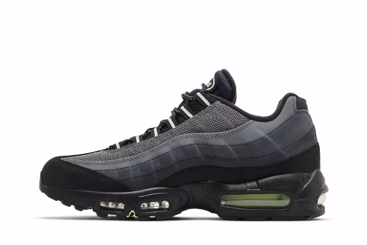 Nike Air Max 95 Vapor Green, view 4