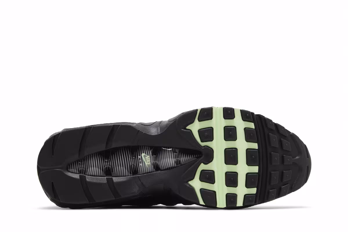 Nike Air Max 95 Vapor Green, view 5