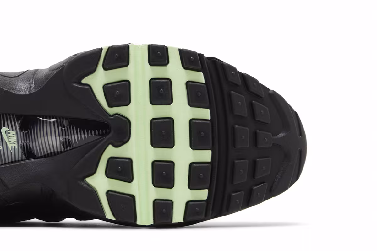 Nike Air Max 95 Vapor Green, view 6