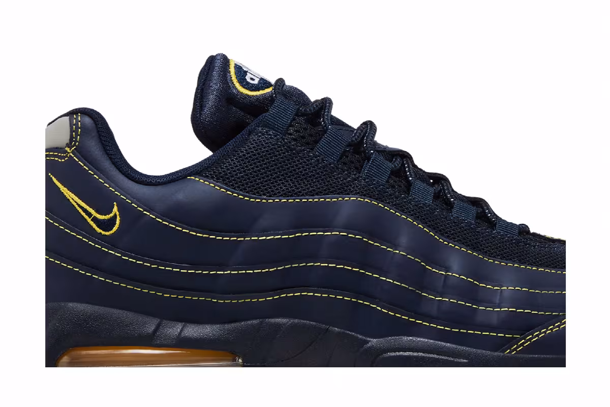 Nike Air Max 95 Michigan, view 3