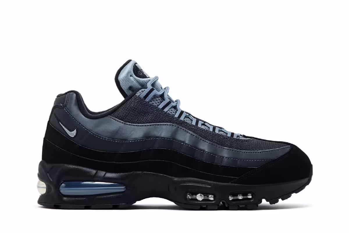 Nike Air Max 95 Black Metallic Silver, view 2