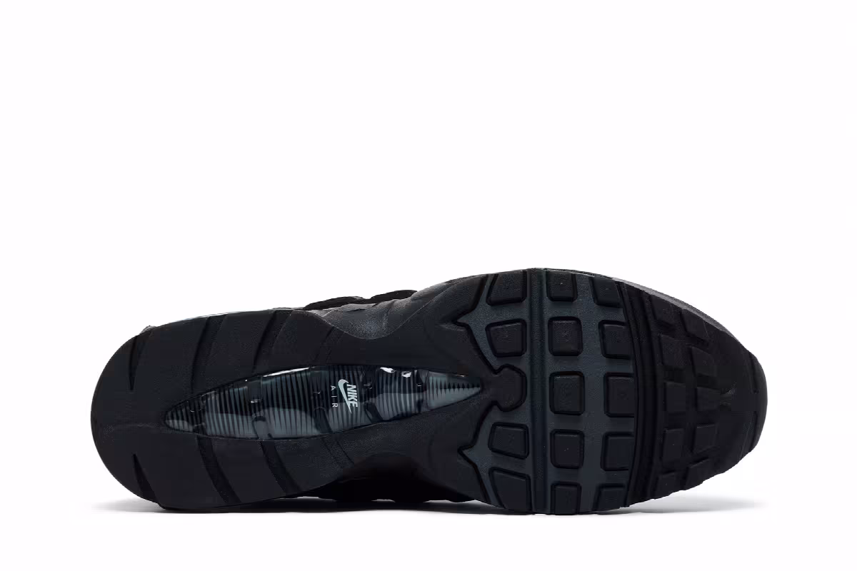 Nike Air Max 95 Black Metallic Silver, view 5