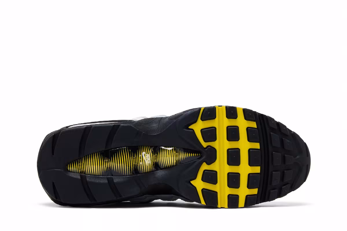 Nike Air Max 95 Essential Tour Yellow, view 5