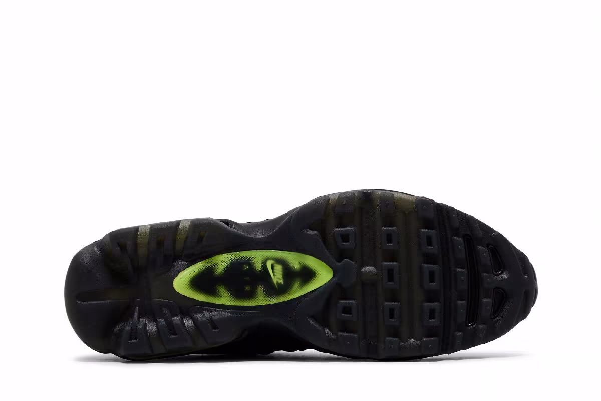 Nike Air Max 95 Ultra Jacquard Black Volt, view 5