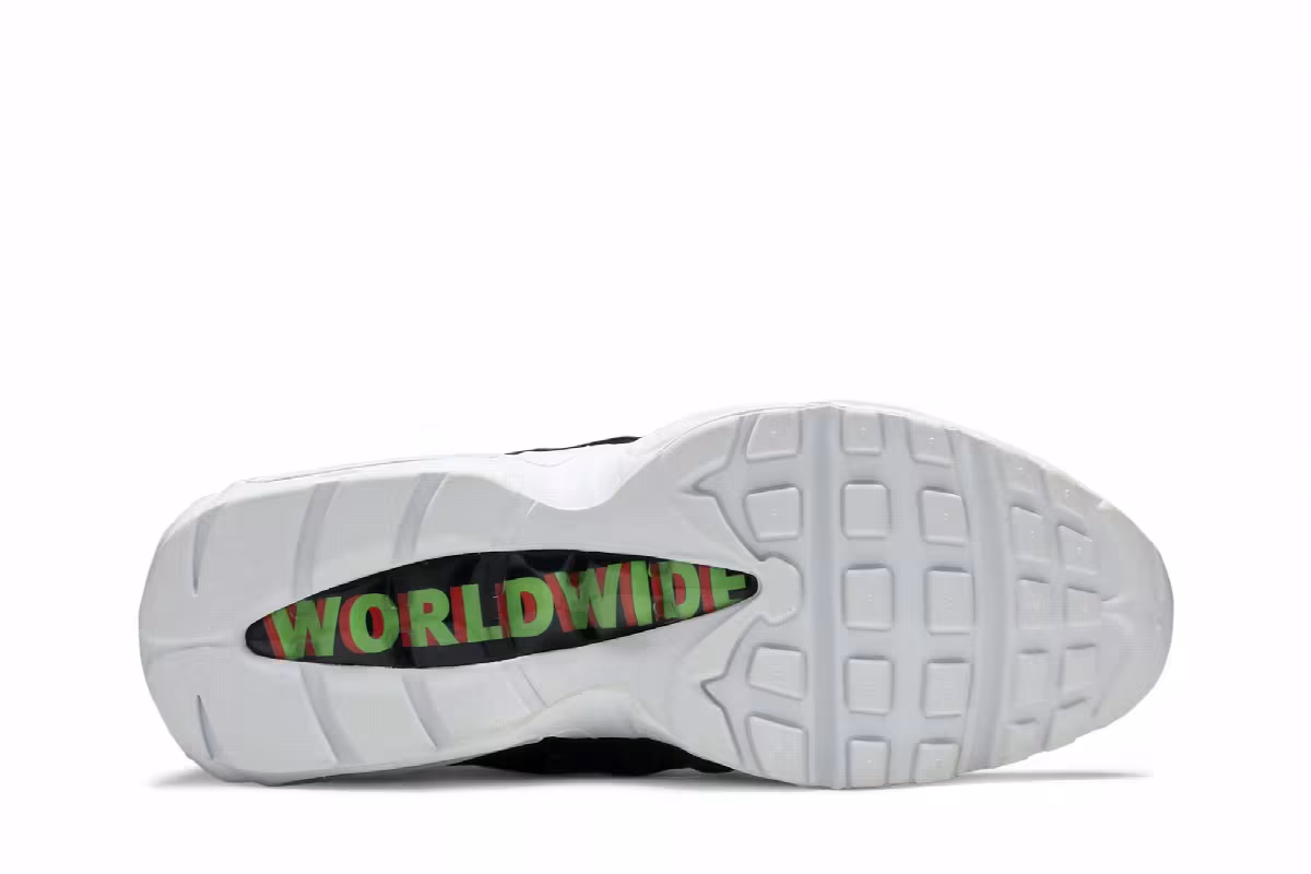 Nike Air Max 95 Worldwide - Black, view 5