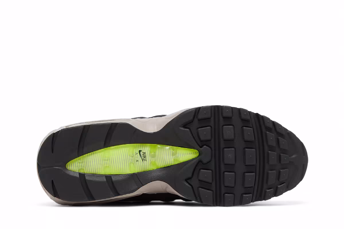 Nike Air Max 95 Speed Lacing - Off Noir Volt, view 5