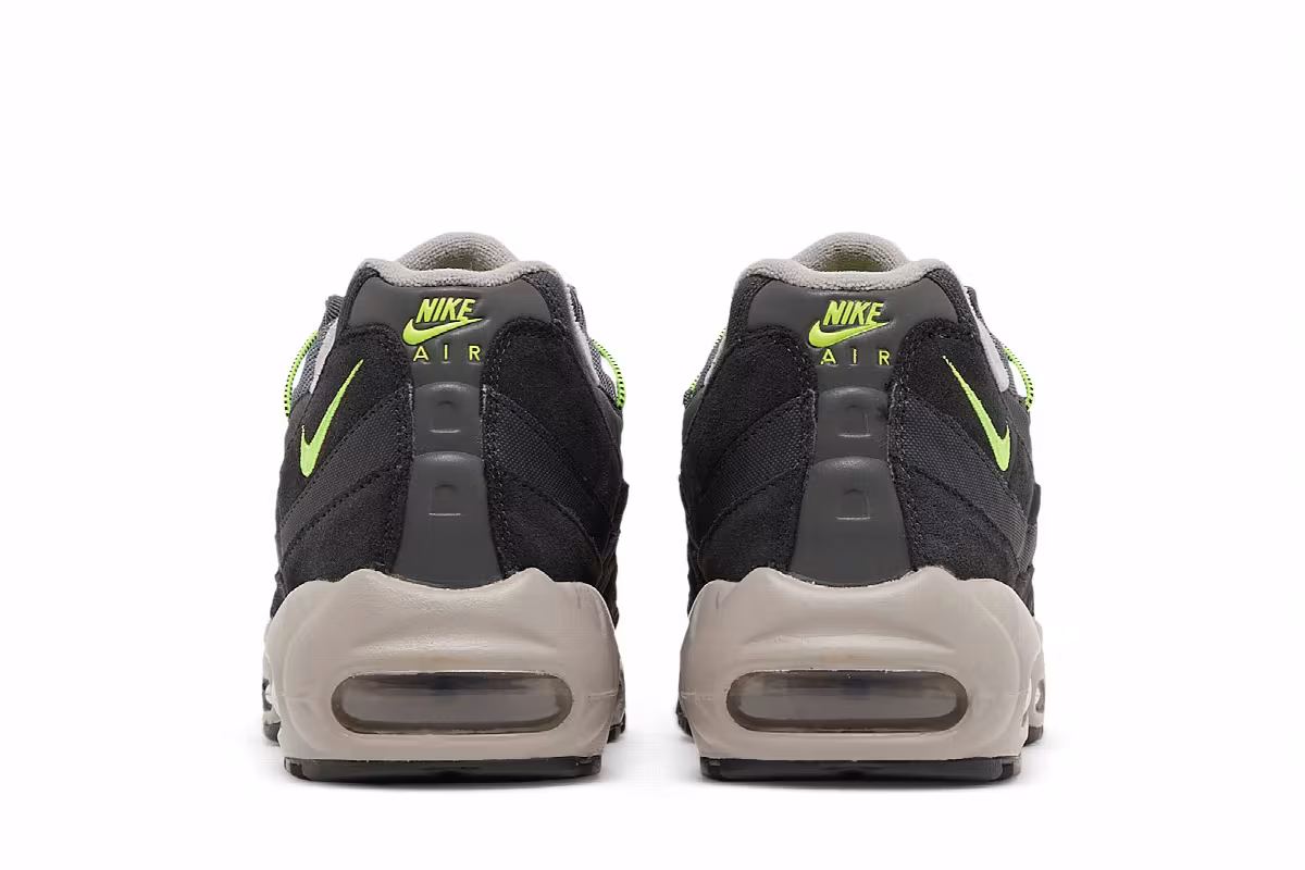 Nike Air Max 95 Speed Lacing - Off Noir Volt, view 7
