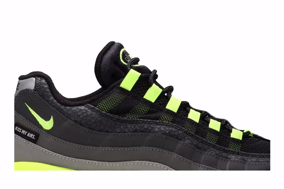 Nike Air Max 95 Kiss My Airs - Black Volt, view 3