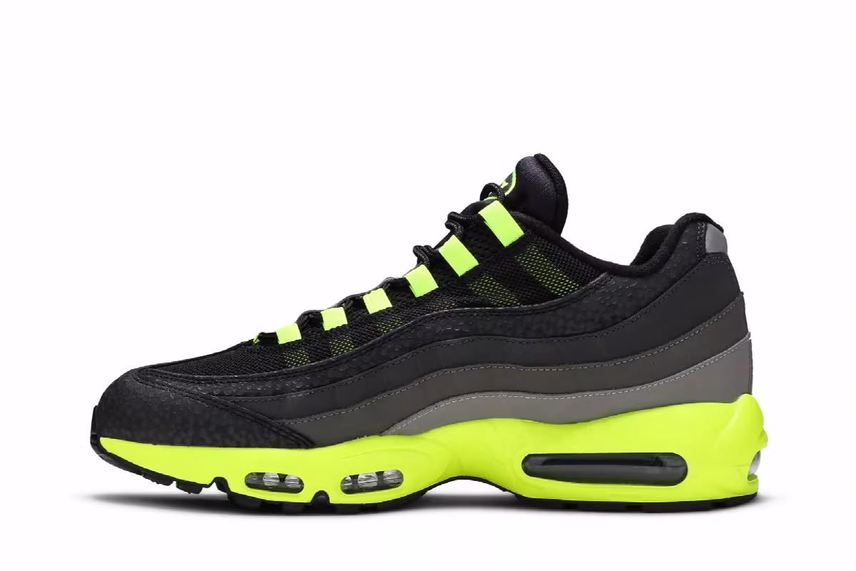 Nike Air Max 95 Kiss My Airs - Black Volt, view 4