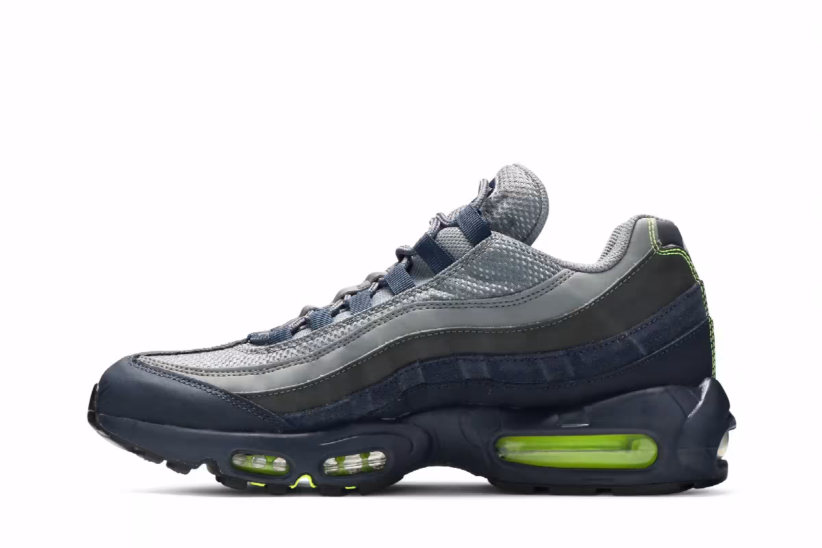 Nike Air Max 95 Seahawks, view 4