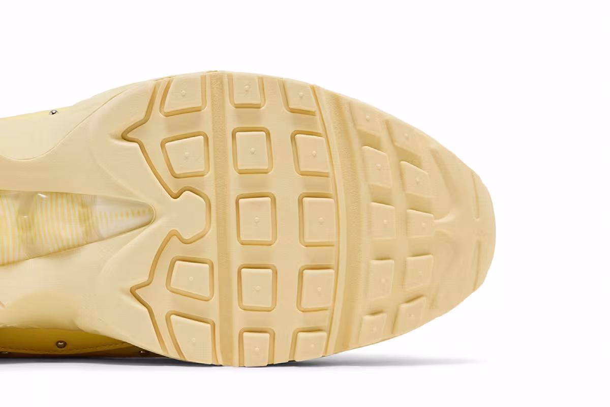 Nike Women's Air Max 95 Soft Yellow, view 6