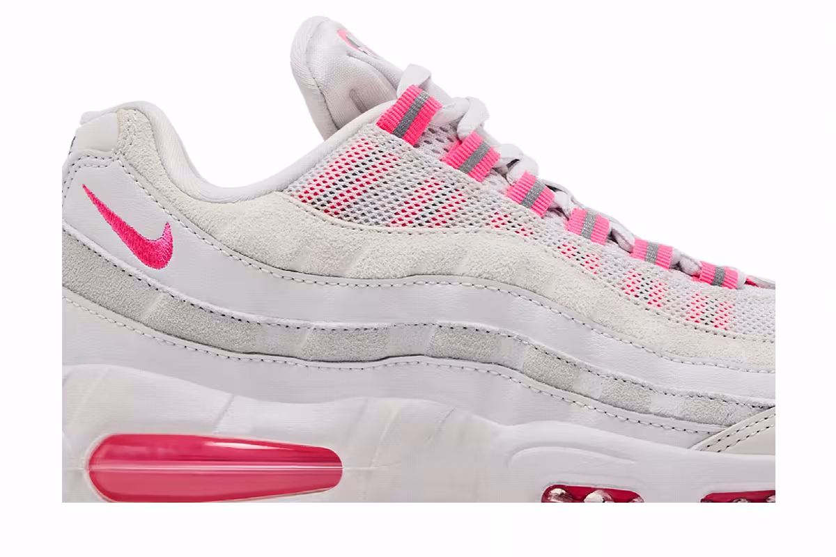 Nike Women's Air Max 95 OG Vast Grey Hyper Pink, view 3