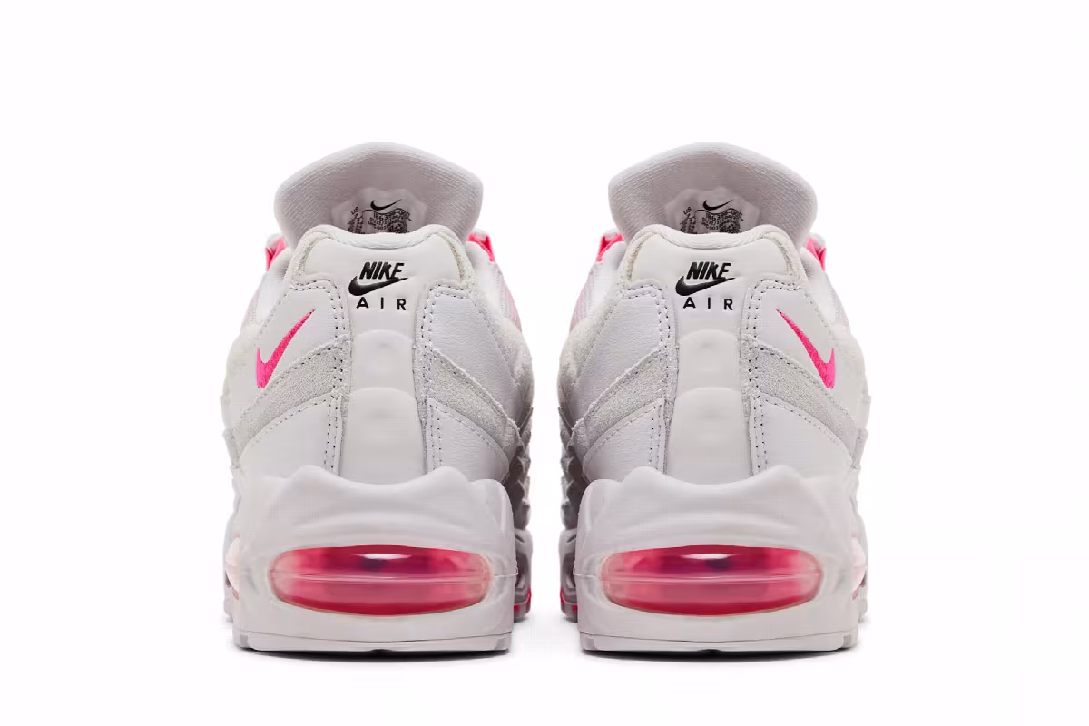 Nike Women's Air Max 95 OG Vast Grey Hyper Pink, view 7