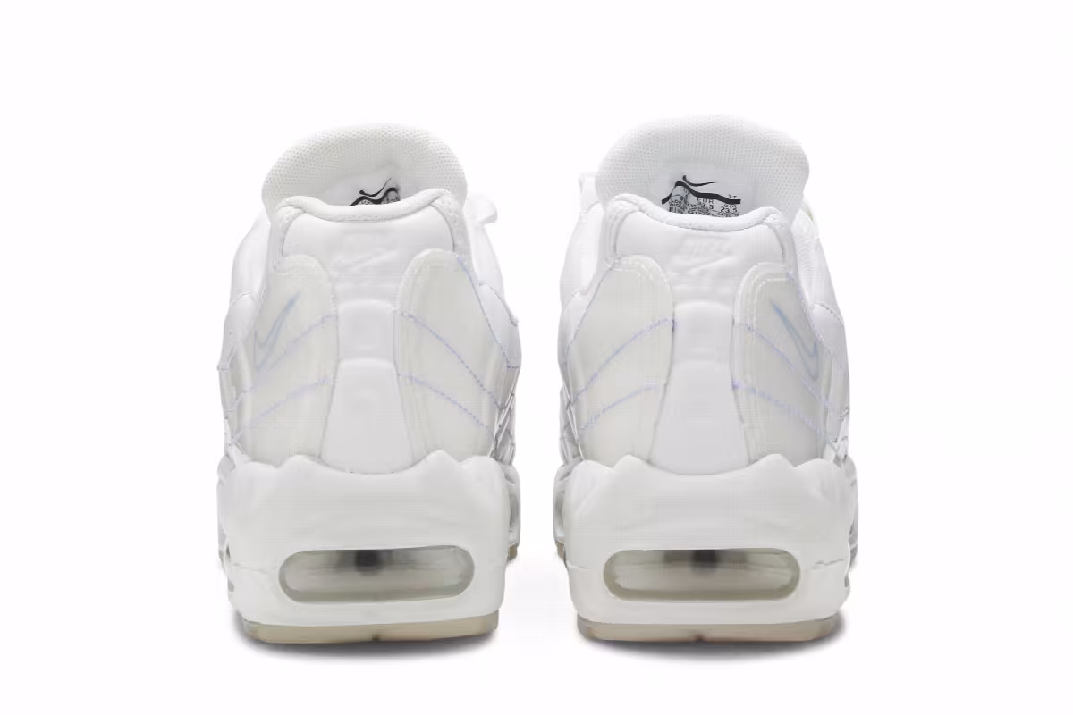 Nike Women's Air Max 95 SE Summit White, view 7