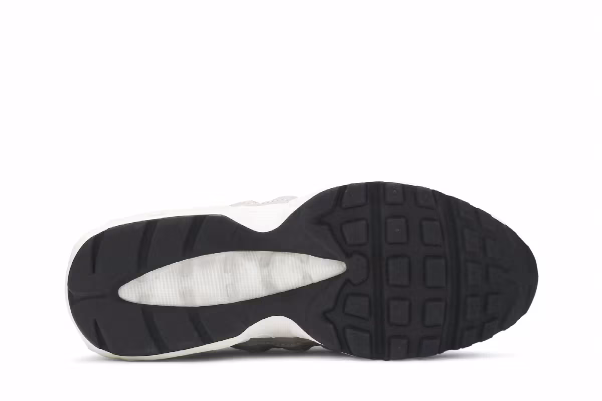 Nike Women's Air Max 95 Moon Particle, view 5