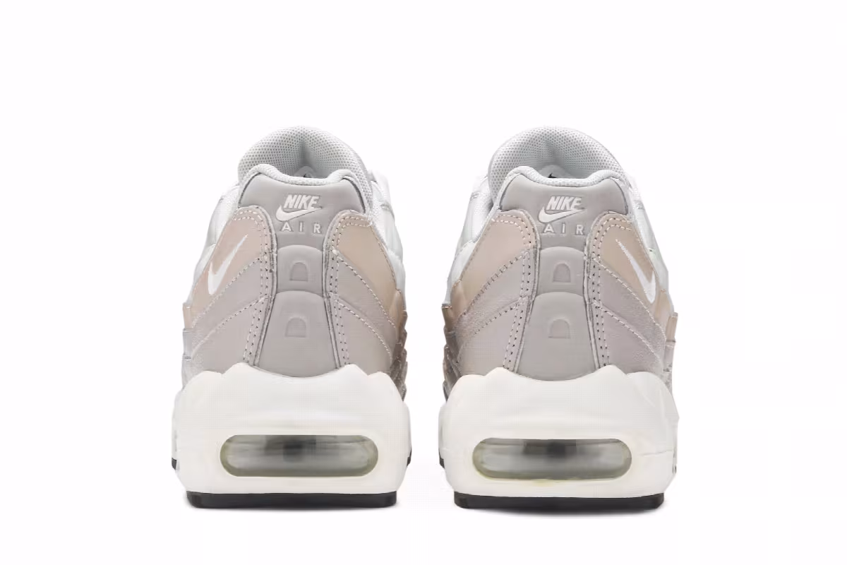 Nike Women's Air Max 95 Moon Particle, view 7