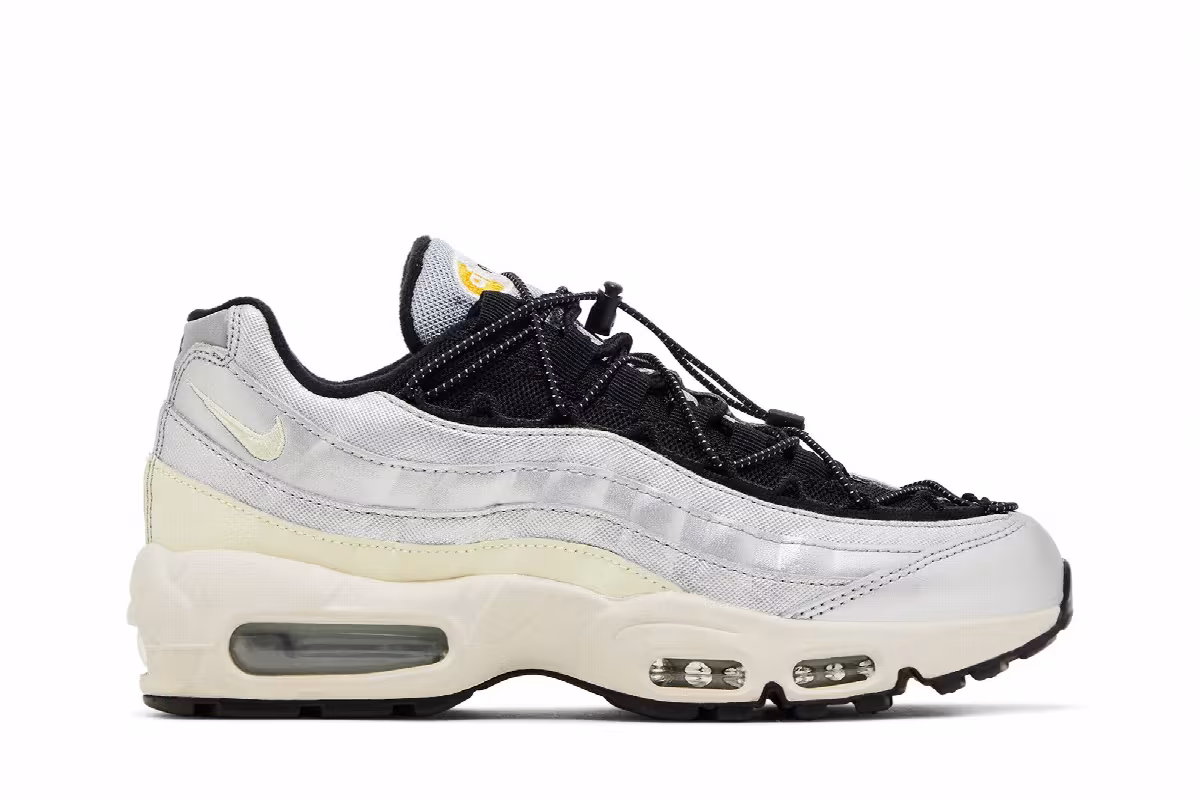 Nike Women's Air Max 95 Speed Lacing - Metallic Silver, view 2