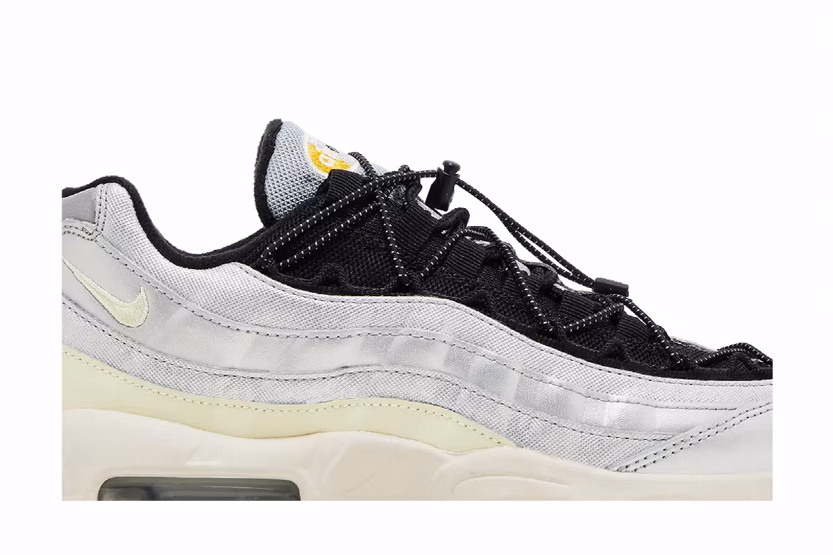 Nike Women's Air Max 95 Speed Lacing - Metallic Silver, view 3