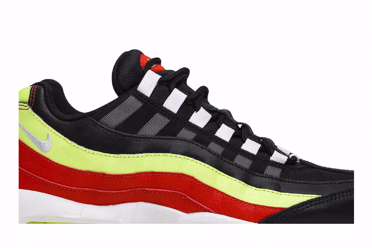 Nike Women's Air Max 95 Neon Red, view 3