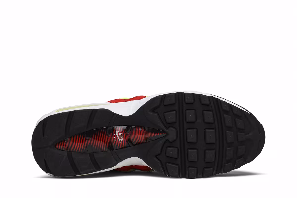 Nike Women's Air Max 95 Neon Red, view 5