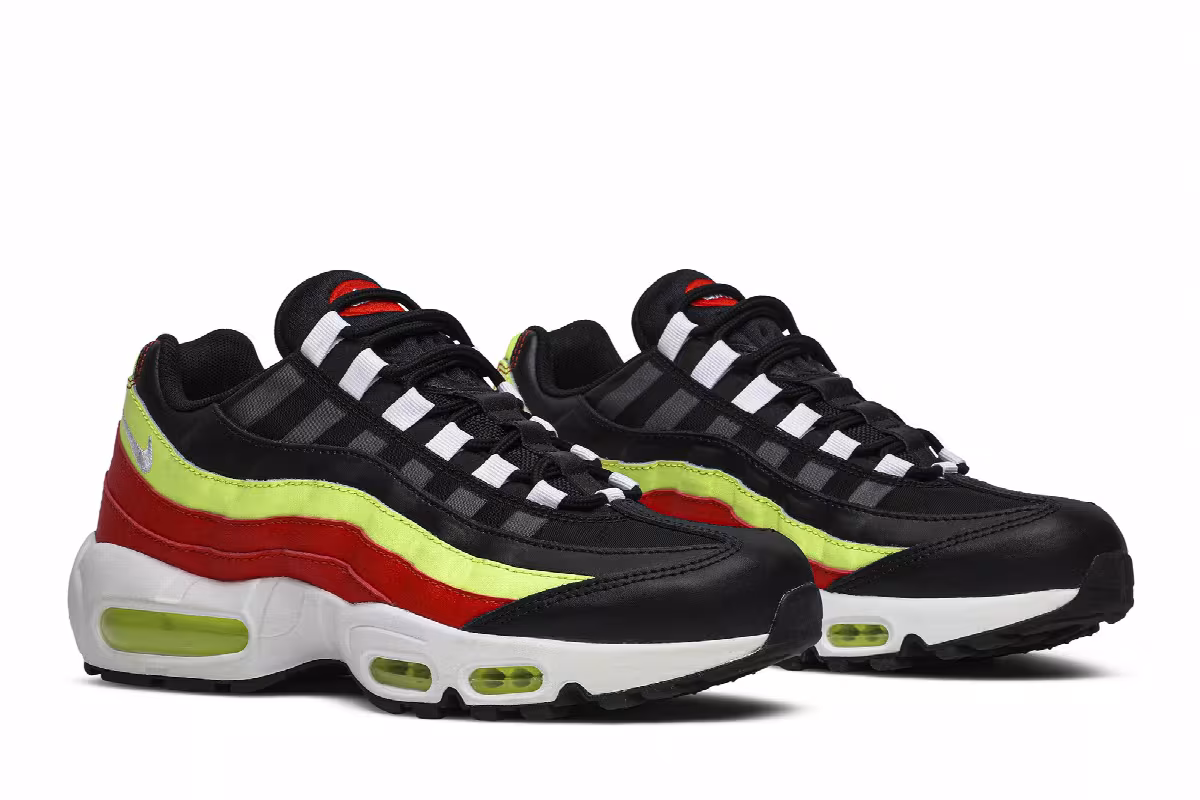 Nike Women's Air Max 95 Neon Red, view 9