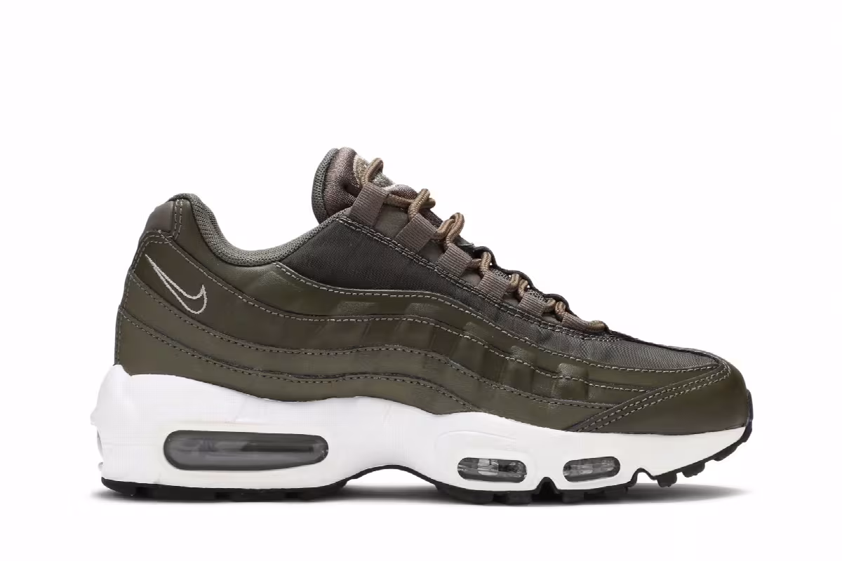 Nike Women's Air Max 95 Olive Canvas, view 2