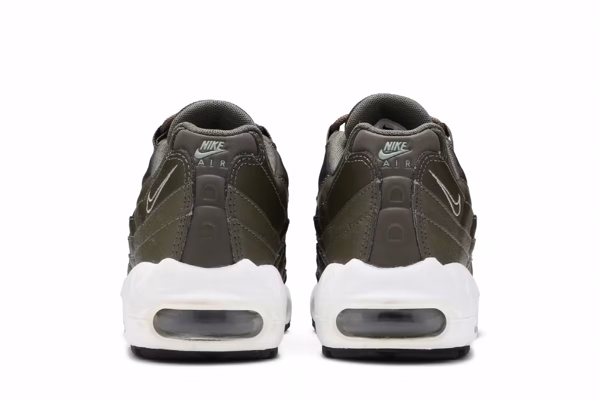 Nike Women's Air Max 95 Olive Canvas, view 7