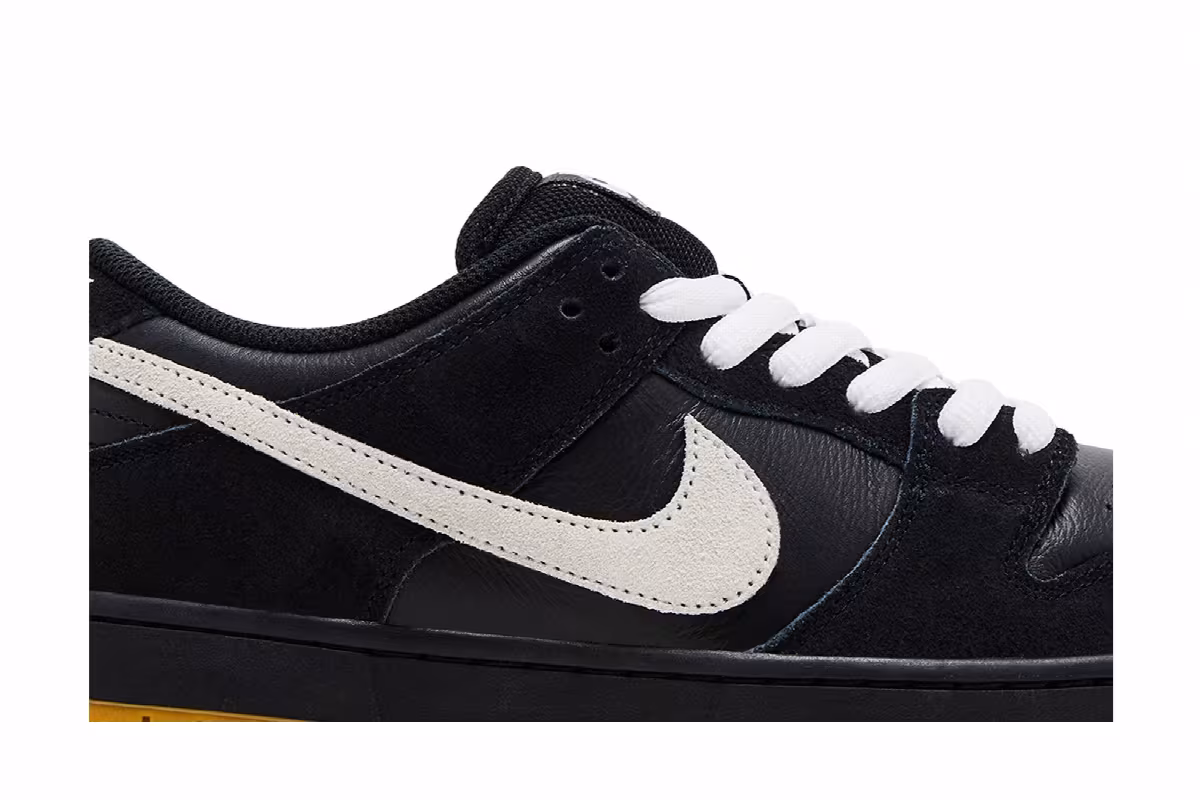 Nike Dunk Low Pro SB Black White Gum, view 3