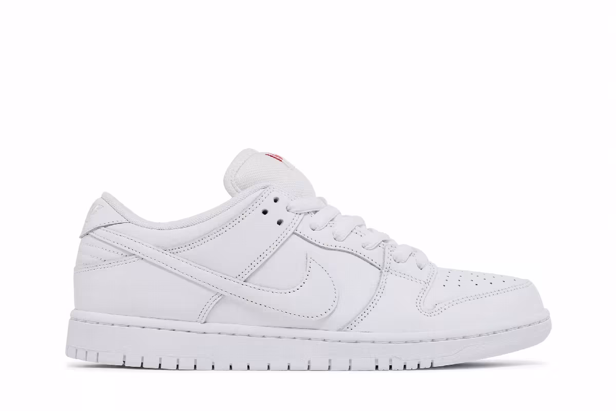 Nike Men's Dunk Low Pro SB Triple White, view 2