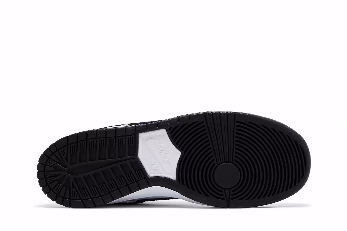 Nike Dunk Low Pro SB White Black, view 5