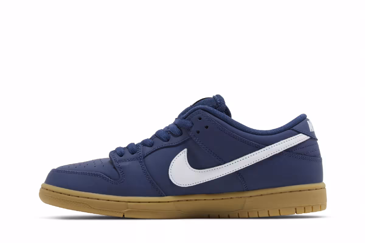Nike Dunk Low Pro SB Navy Gum, view 4