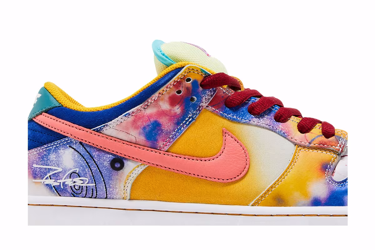 Futura Laboratories x Nike Dunk Low SB Sunblush, view 3