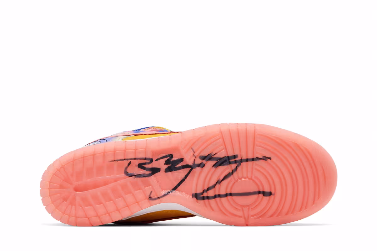 Futura Laboratories x Nike Dunk Low SB Sunblush, view 5