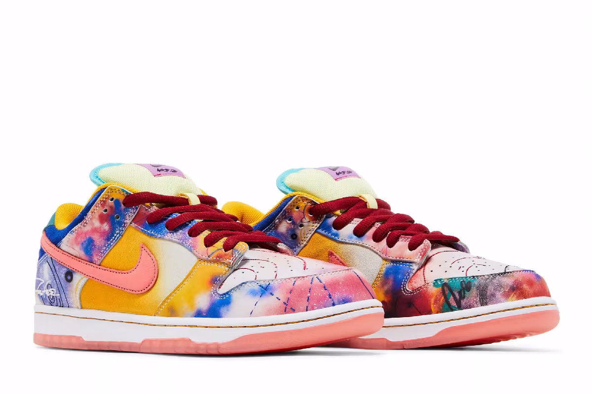 Futura Laboratories x Nike Dunk Low SB Sunblush, view 9